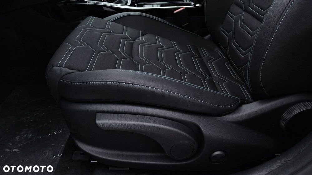 Kia XCeed - 10