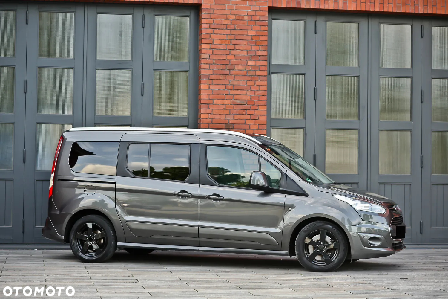 Ford Tourneo Connect Grand - 3