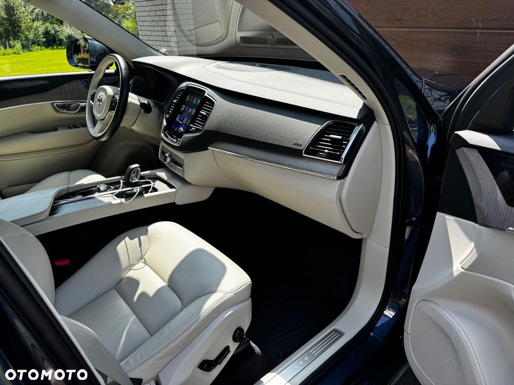 Volvo XC 90 - 24