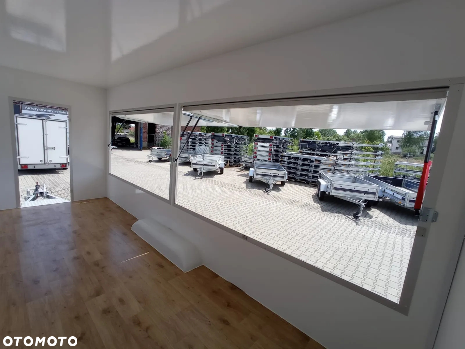 Niewiadów DOSTAWA! H20521HT Przyczepa HANDLOWA gastronomiczna 520x203x230! 2 klapy sprzedażowe, ściany z LAMINATU! DMC 2000kg - 13