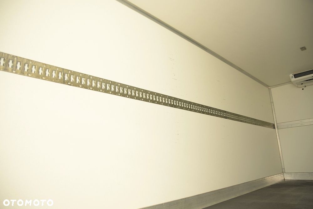 Iveco Iveco 72C17 3,0 170KM bez adblue euro 5 Zanotti Z380 6,1m 12 palet dł -20+20 ładowność 3460kg - 24