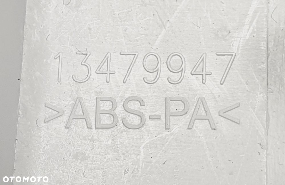 RAMKA OSŁONA LAMPKI WNĘTRZA OPEL ADAM 368159799 - 2