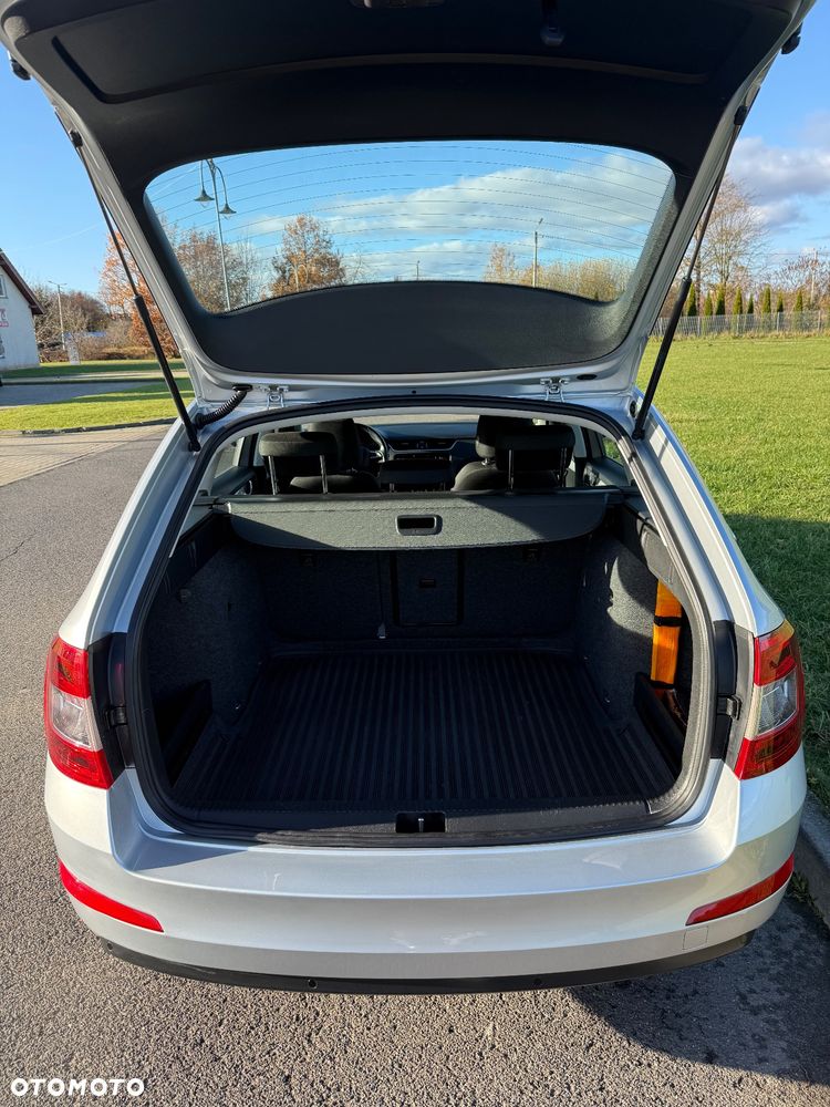 Skoda Octavia 1.6 TDI Edition - 23