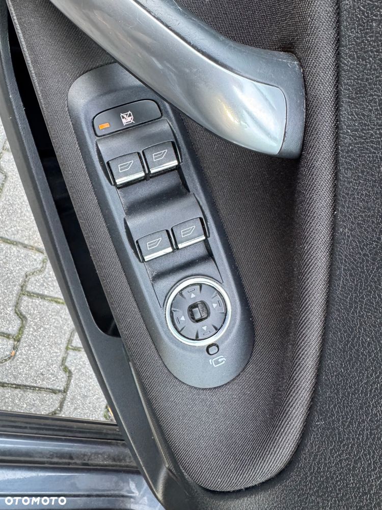 Ford Mondeo 2.0 Turnier TDCI Titanium - 26