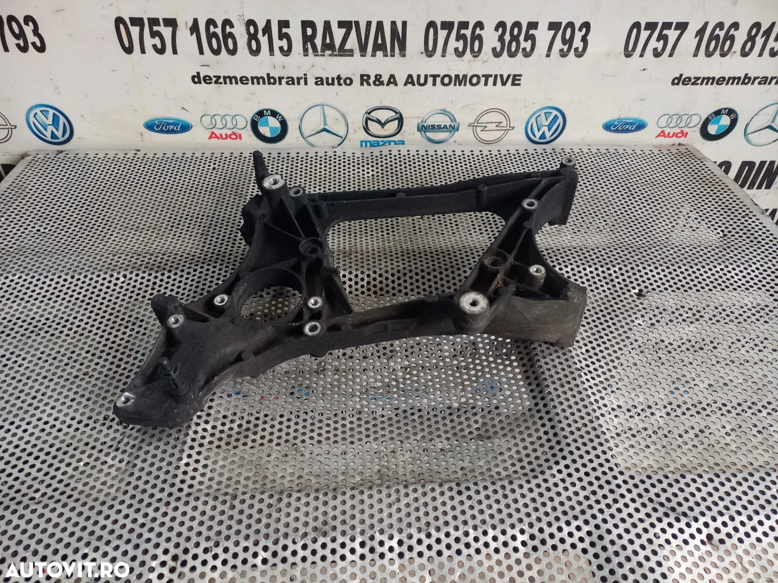 Suport Role Accesorii Mercedes C Class W204 E Class W212 2.2 Cdi Euro 5 Motor 651 - Dezmembrari Ara - 5