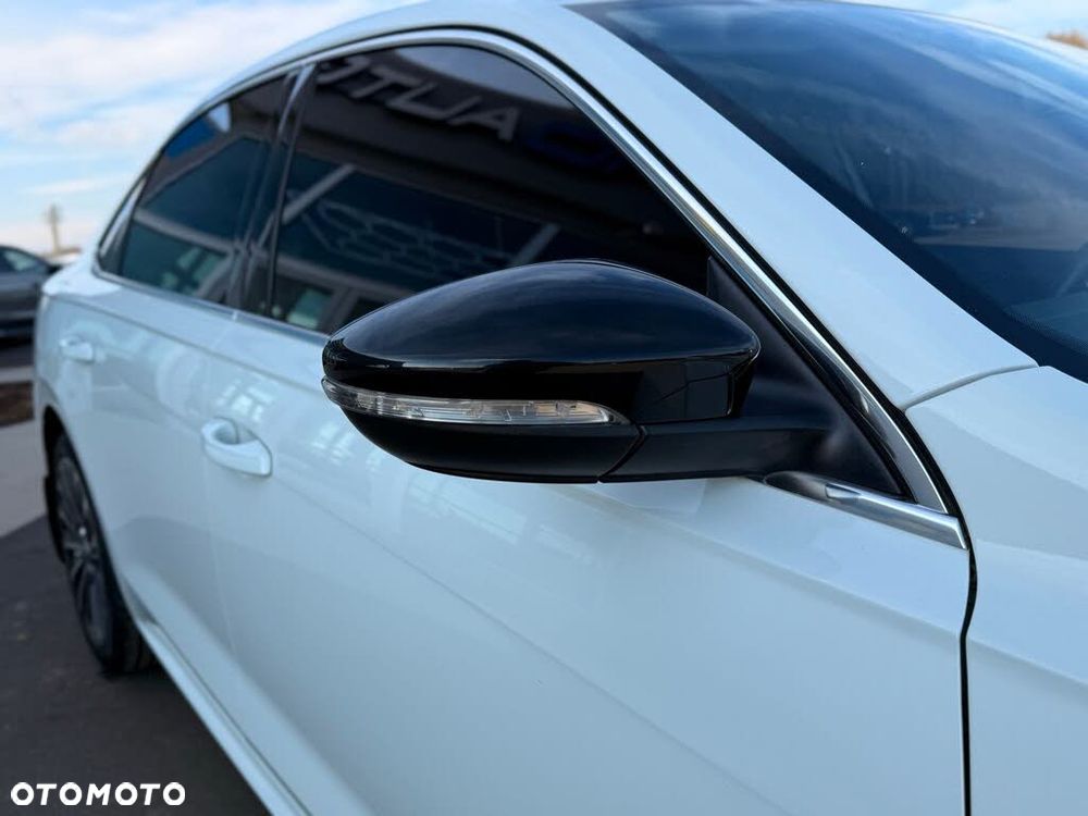 Volkswagen Passat 2.0 TSI Business DSG - 10