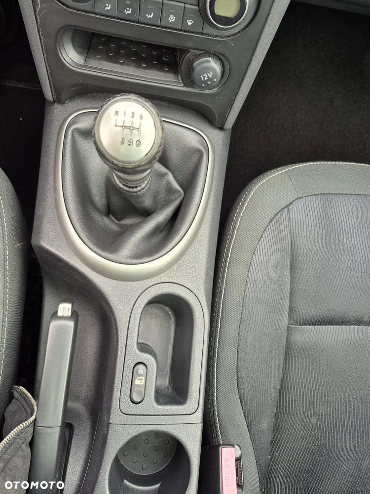 Nissan Qashqai 2.0 dCi DPF tekna - 17