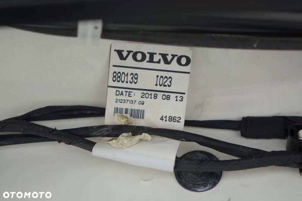 Volvo FH 500 GLOBETROTTER / EURO 6 / STANDARD / AUTOMAT / KLIMATYZACJA POSTOJOWA / LODÓWKA / 2 ZBIORNIKI - 32