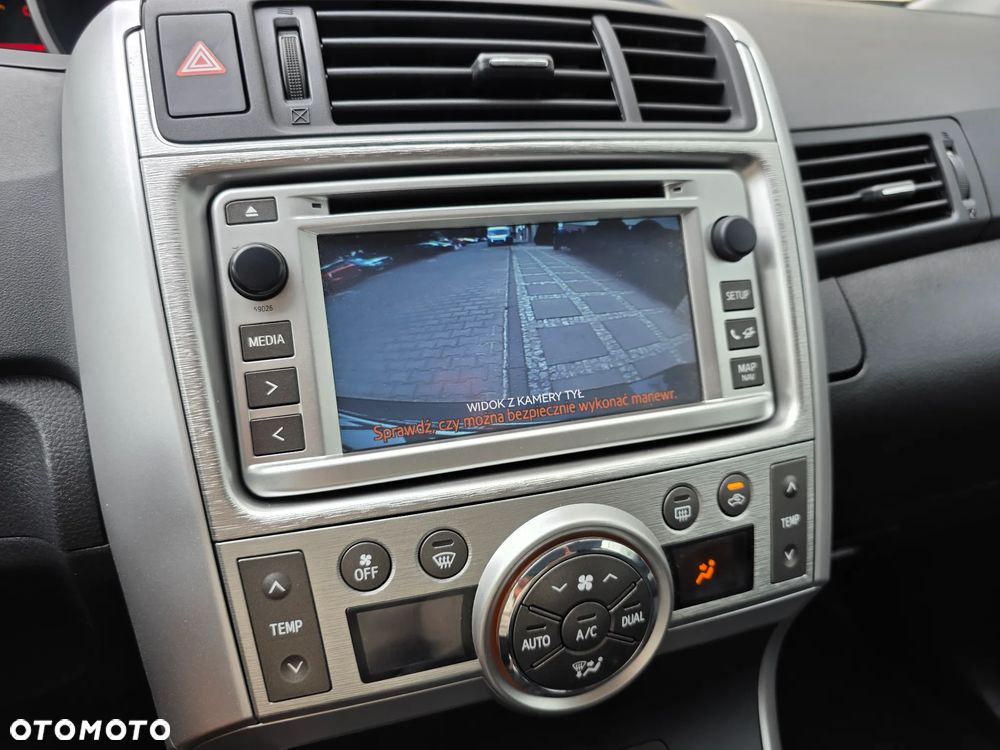 Toyota Verso 1.8 5-Sitzer Executive - 33