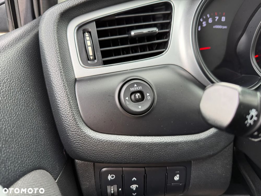 Kia Ceed 1.6 GDI Dream Team Edition - 20