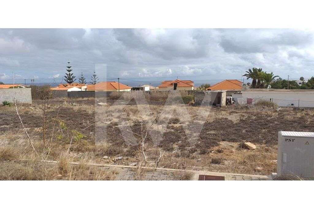 Terreno para construção com 2760 metros quadrados no Porto Santo - Grande imagem: 3/18