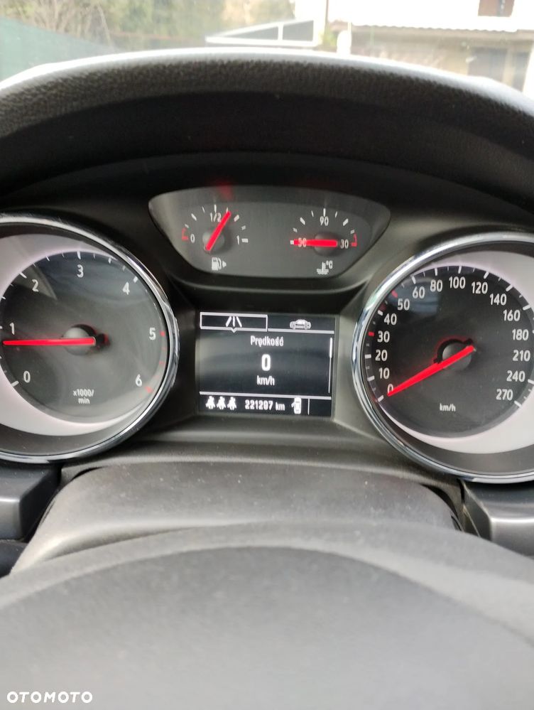 Opel Astra 1.6 CDTI Sport - 9