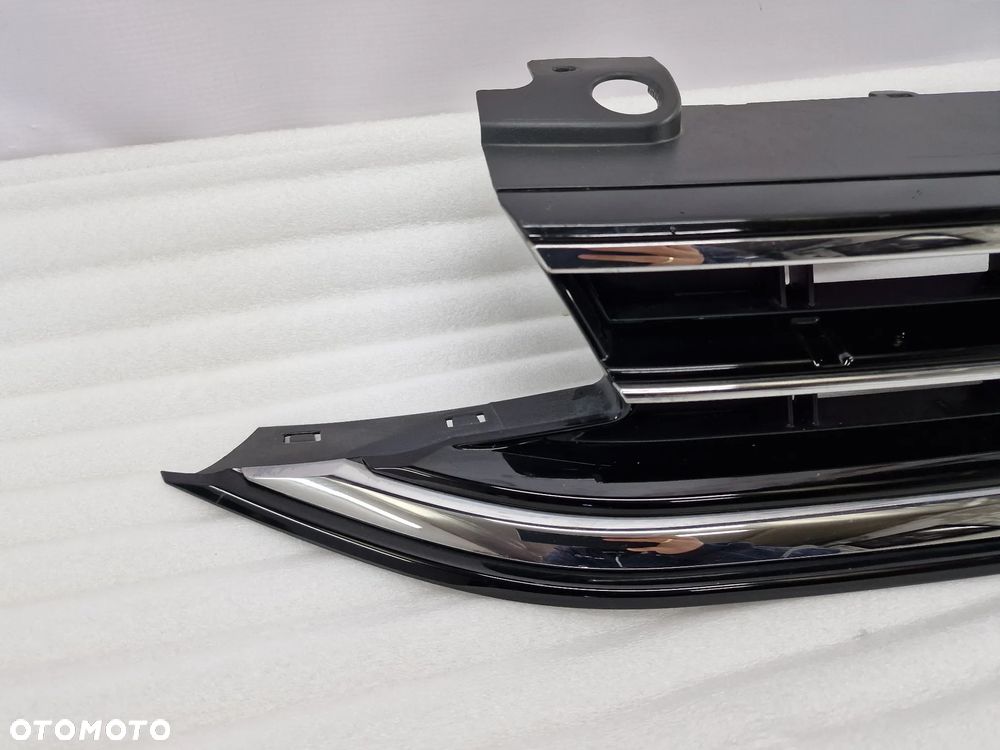 VW SPORTSVAN LIFT 17- ATRAPA / GRILL PRZEDNI PRZÓD POD RADAR , NR 510853653H / 510853651AN/AP , NR AUKCJI GR92 - 2