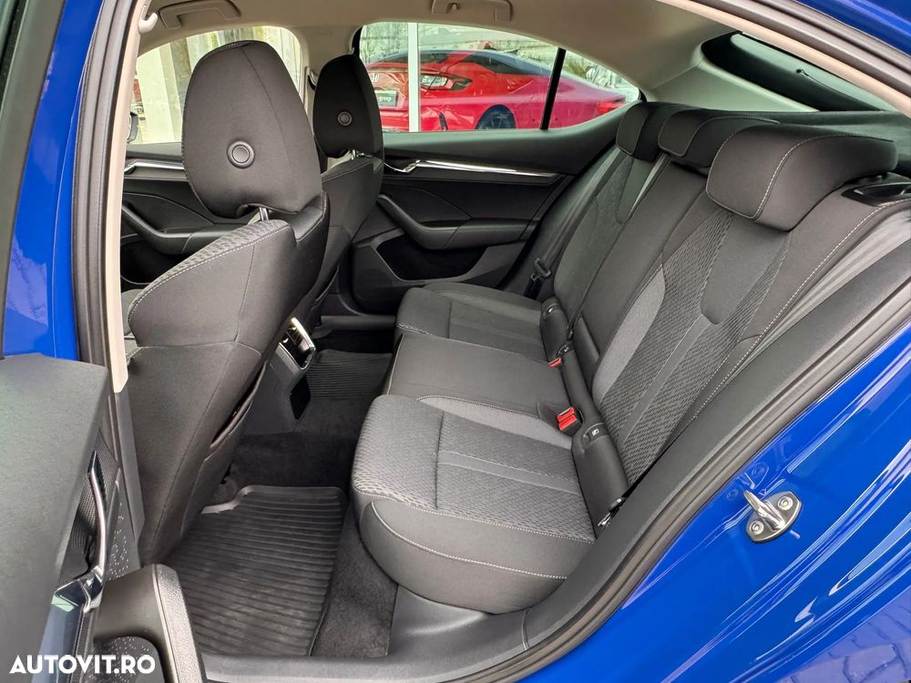 Skoda Octavia 2.0 TDI DSG Ambition - 12