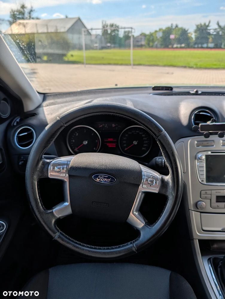 Ford Mondeo 2.0 TDCi Ghia - 8
