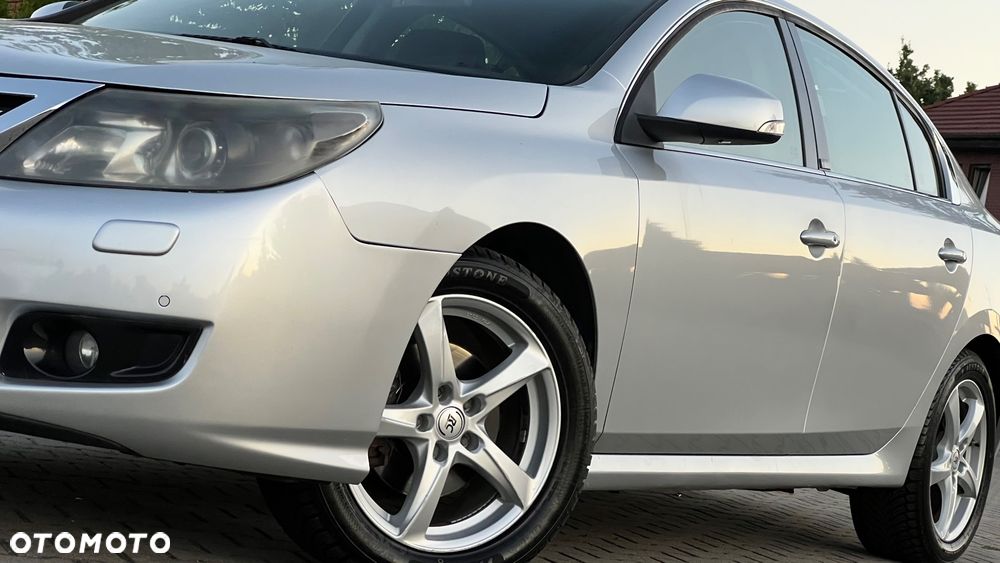 Renault Latitude 2.0 dCi Initiale - 13