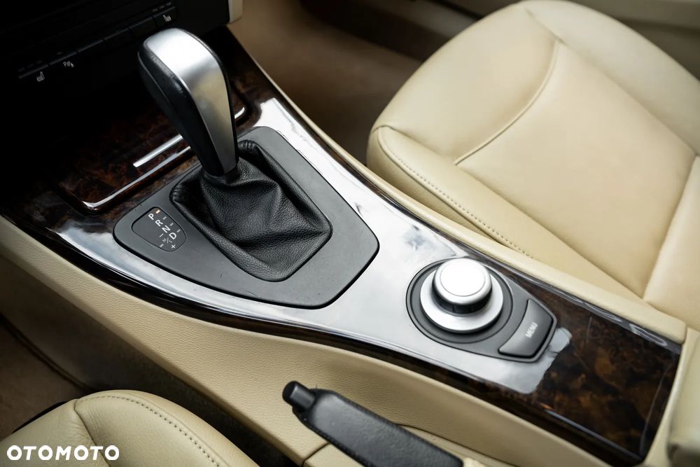 BMW Seria 3 320i Edition Lifestyle - 33