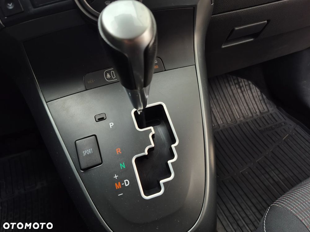 Toyota Verso 1.8 Prestige EU5 MS - 15
