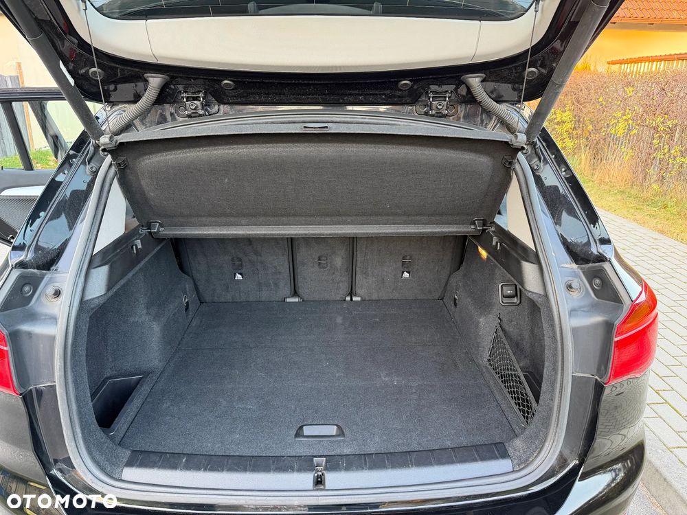 BMW X1 xDrive18d xLine - 37