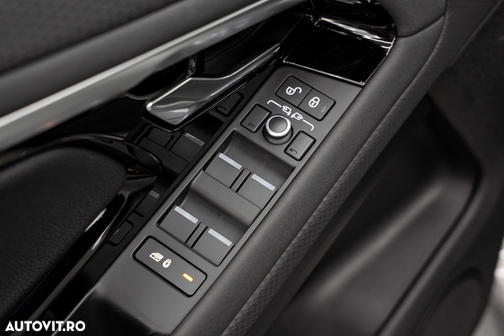 Land Rover Range Rover Evoque 2.0 D150 R-Dynamic S - 38