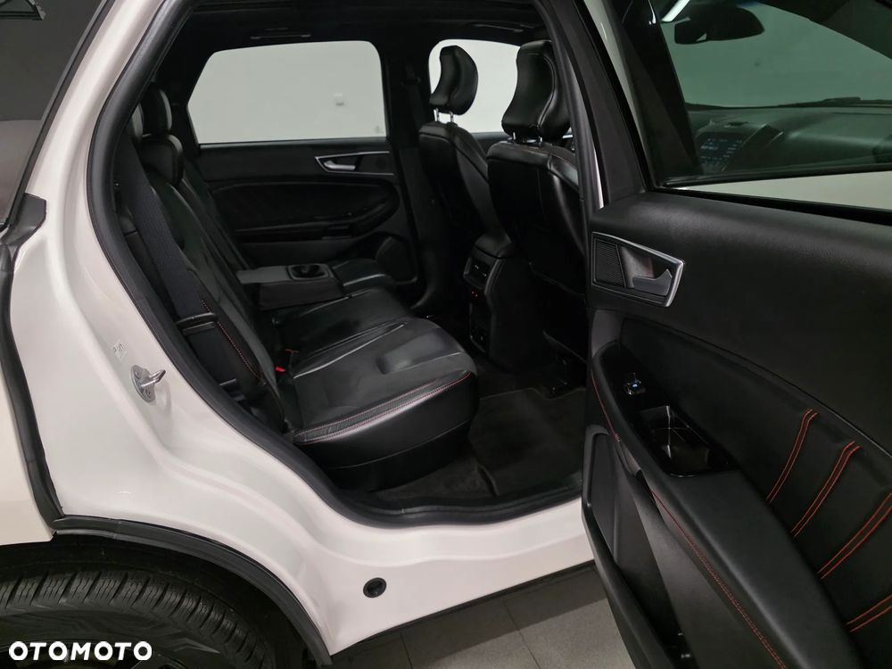 Ford Edge 2.0 EcoBlue Twin-Turbo 4WD ST-Line - 32