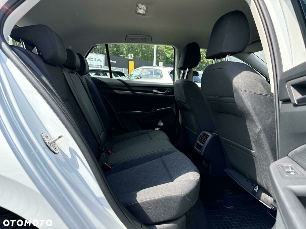 Volkswagen Golf - 16