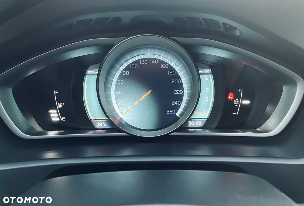Volvo V40 D3 Momentum - 15