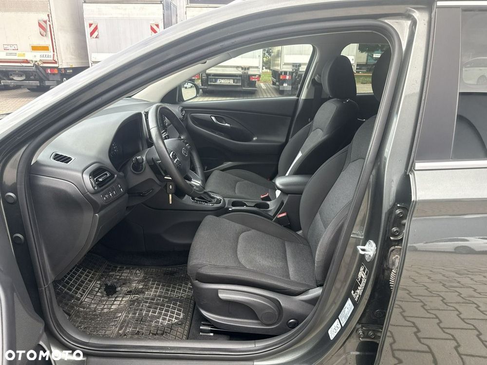 Hyundai i30 1.5 T-GDI 48V Smart DCT - 11