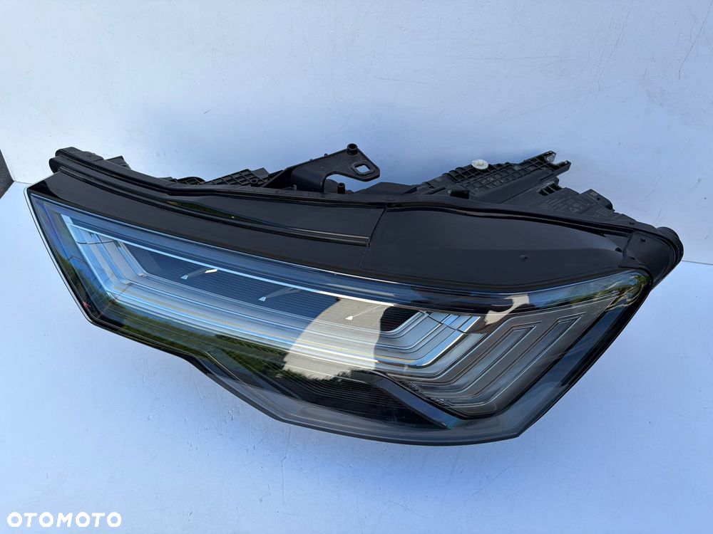 Audi A6 C8  lampa przod lewa full led matrix - 5