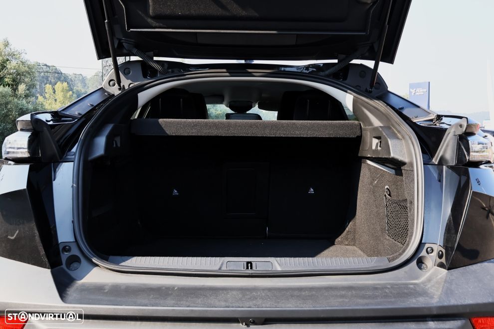 Peugeot 408 1.2 Hybrid Allure e-DCS6 - 19