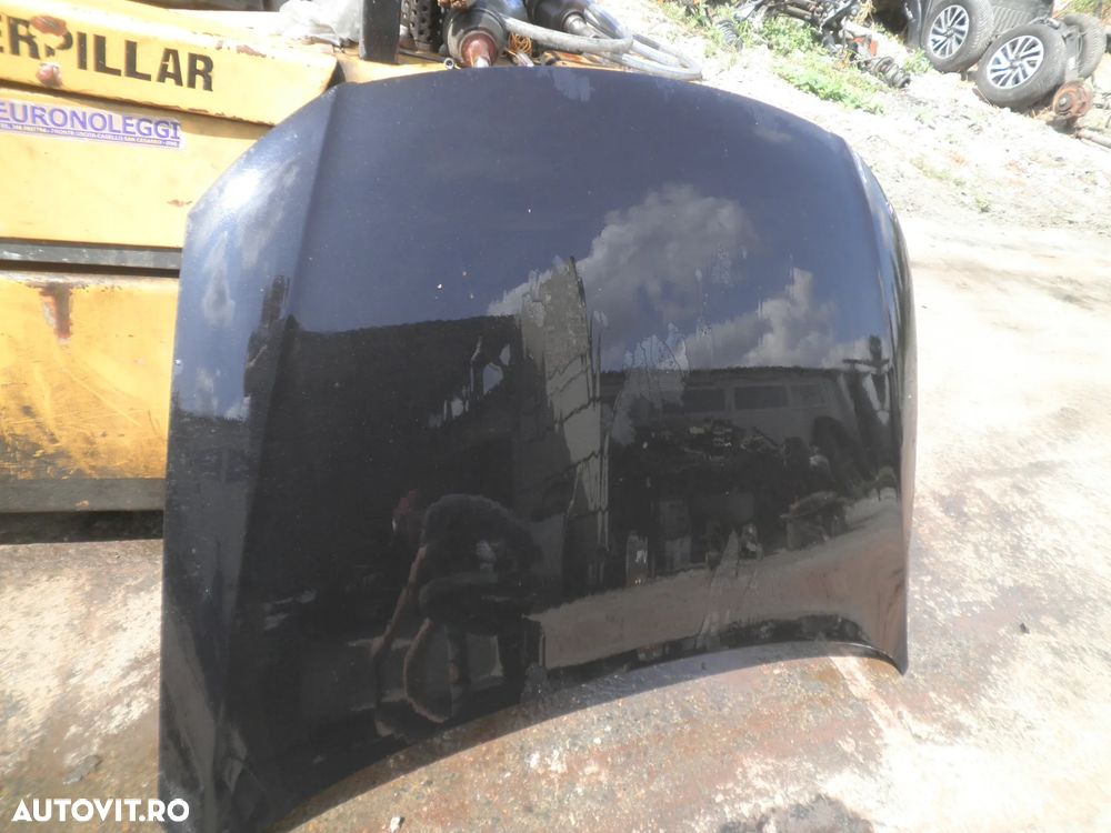 Capota motor VW Passat B6