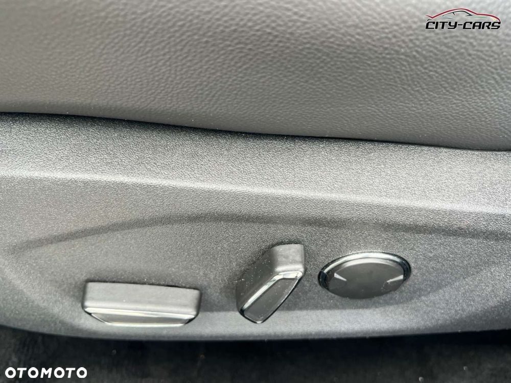 Ford Mondeo - 34