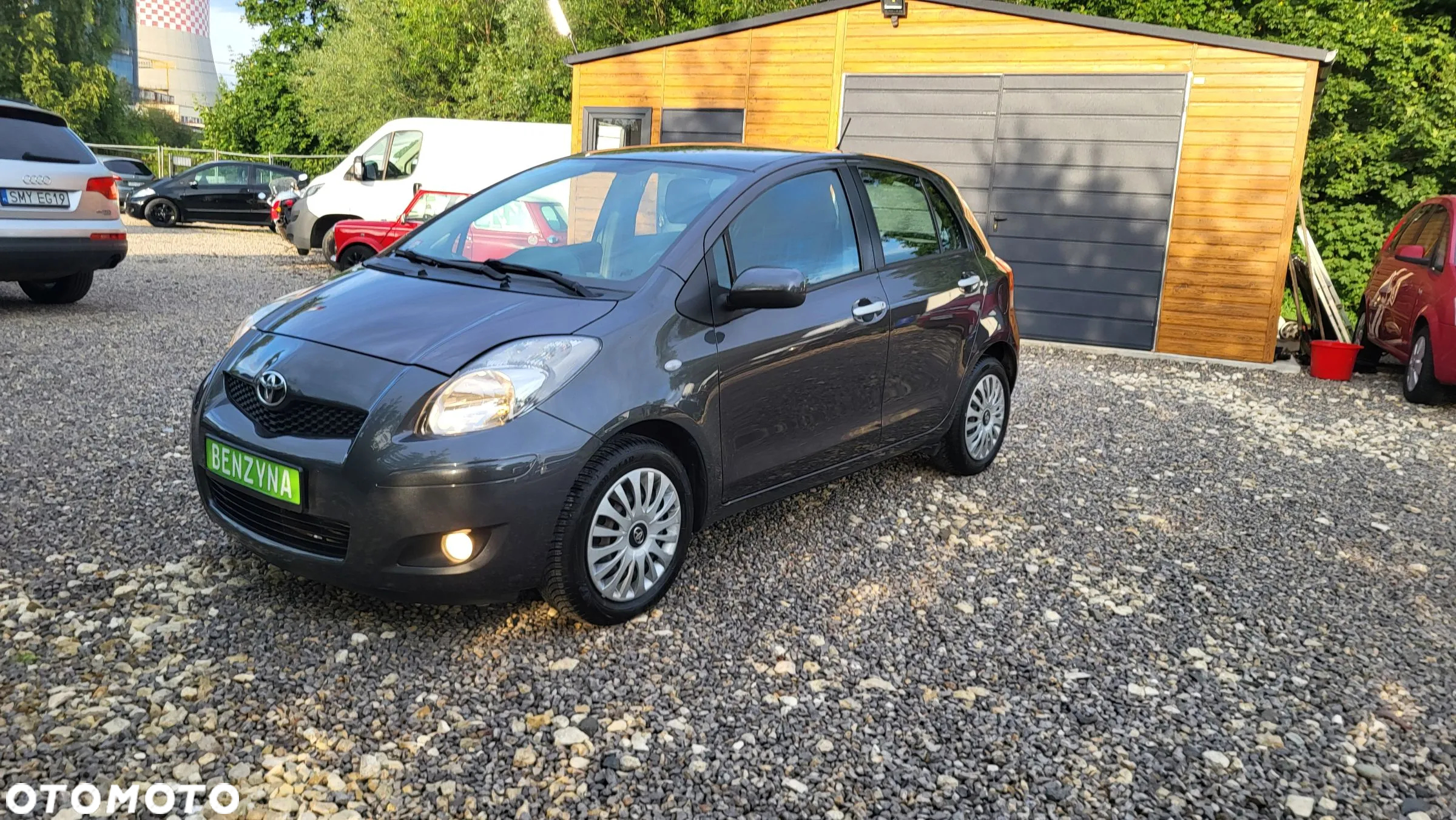 Toyota Yaris 1.0 Premium - 11
