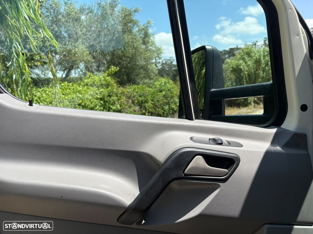 Volkswagen CRAFTER - 17