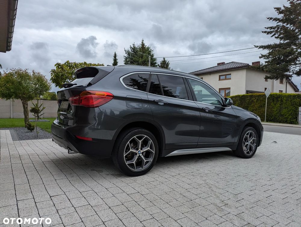 BMW X1 sDrive20d - 12