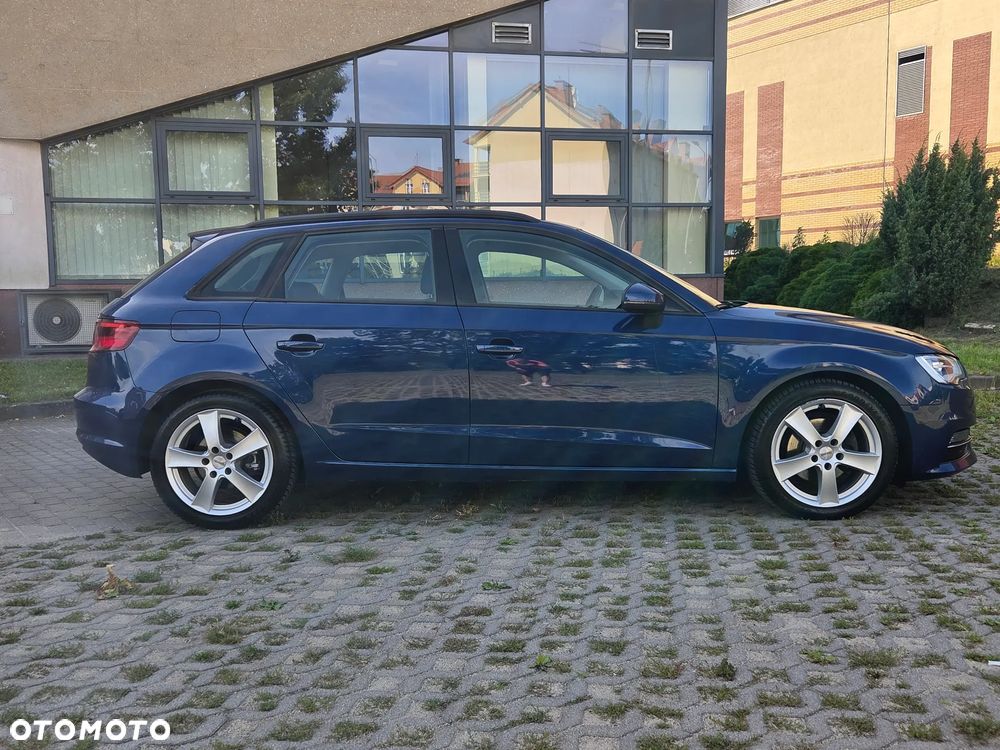 Audi A3 Sportback 2.0 TDI Ambiente - 3