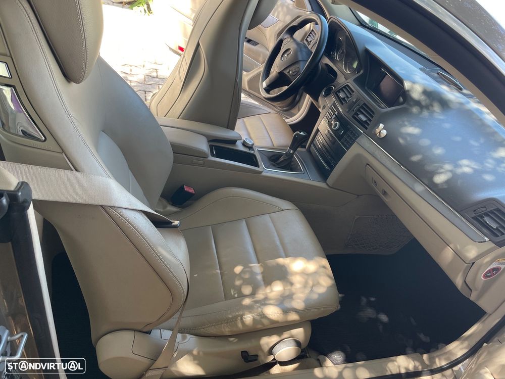 Mercedes-Benz E 220 - 25