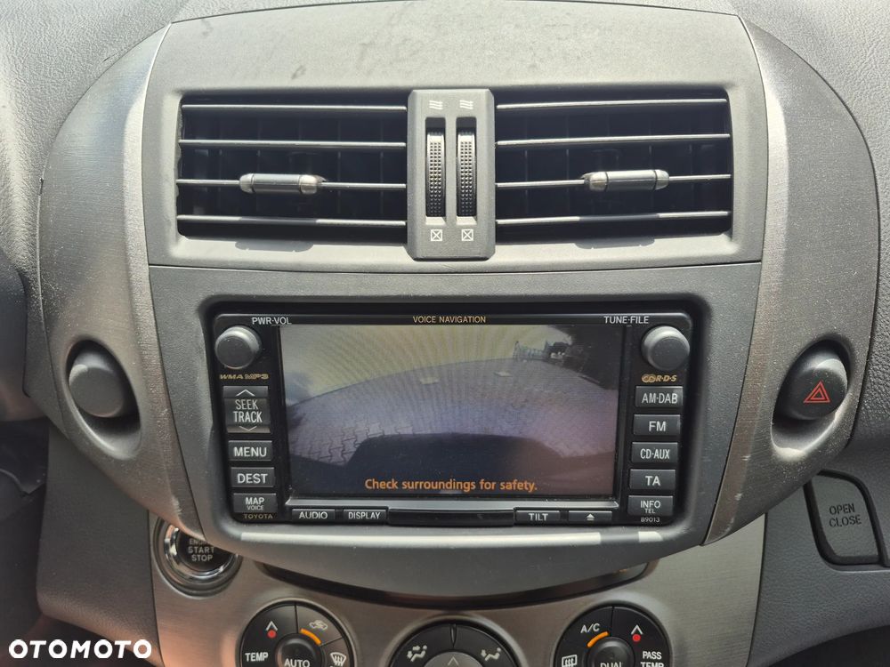 Toyota RAV4 2.0 Comfort 4x4 - 18