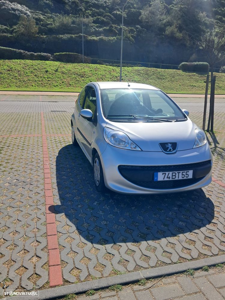 Peugeot 107 1.0 RC Line - 3