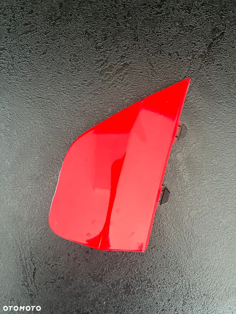 Zafira C Zaślepka haka zderzaka przód 13300487 KOLOR Z50S - 1