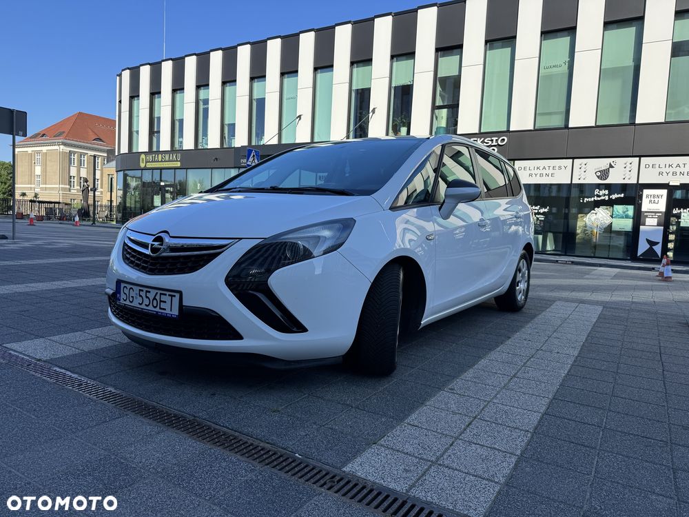 Opel Zafira - 2