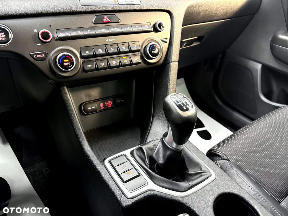 Kia Sportage 1.7 CRDI Business Line L 2WD - 20