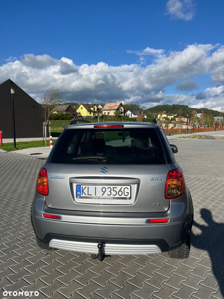Suzuki SX4 - 8