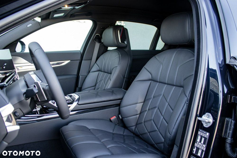 BMW Seria 7 - 14