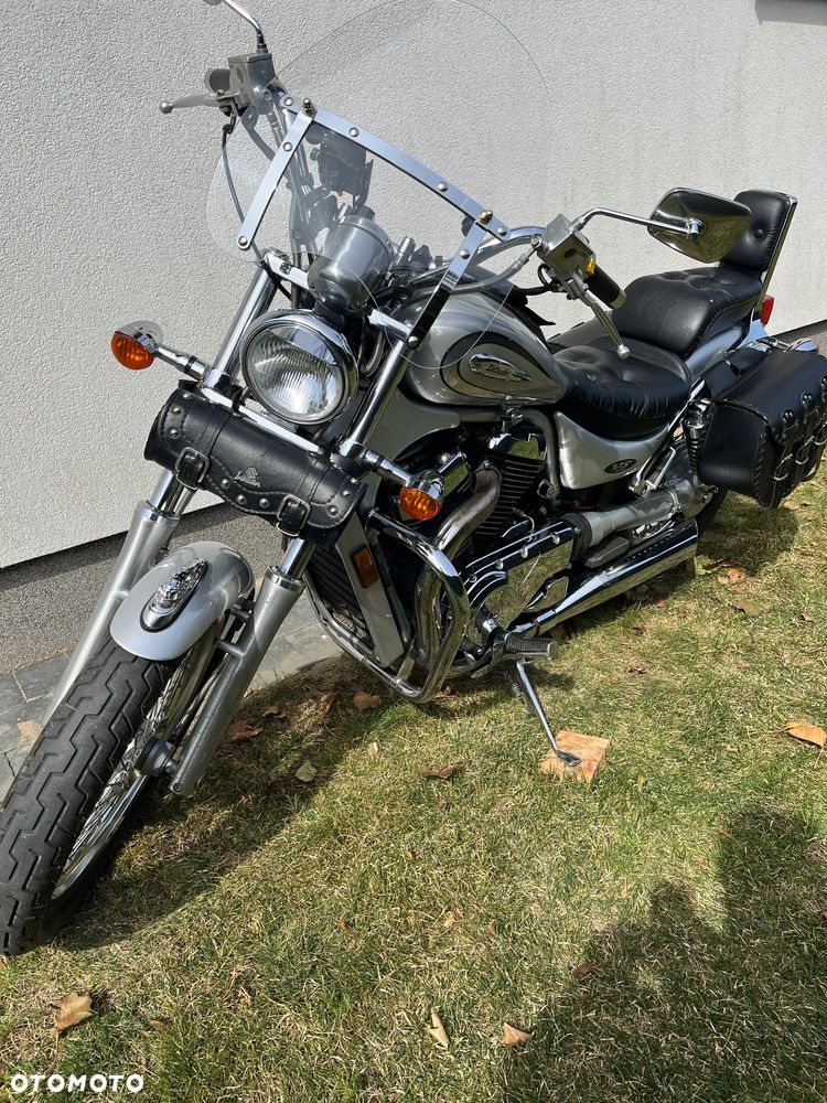 Suzuki Intruder - 5