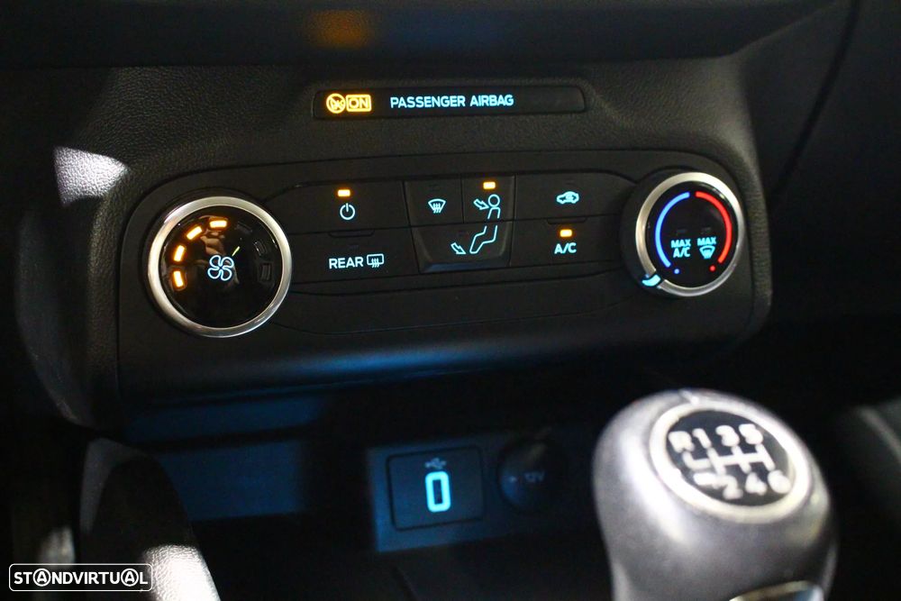 Ford Focus SW 1.5 TDCi Titanium - 26