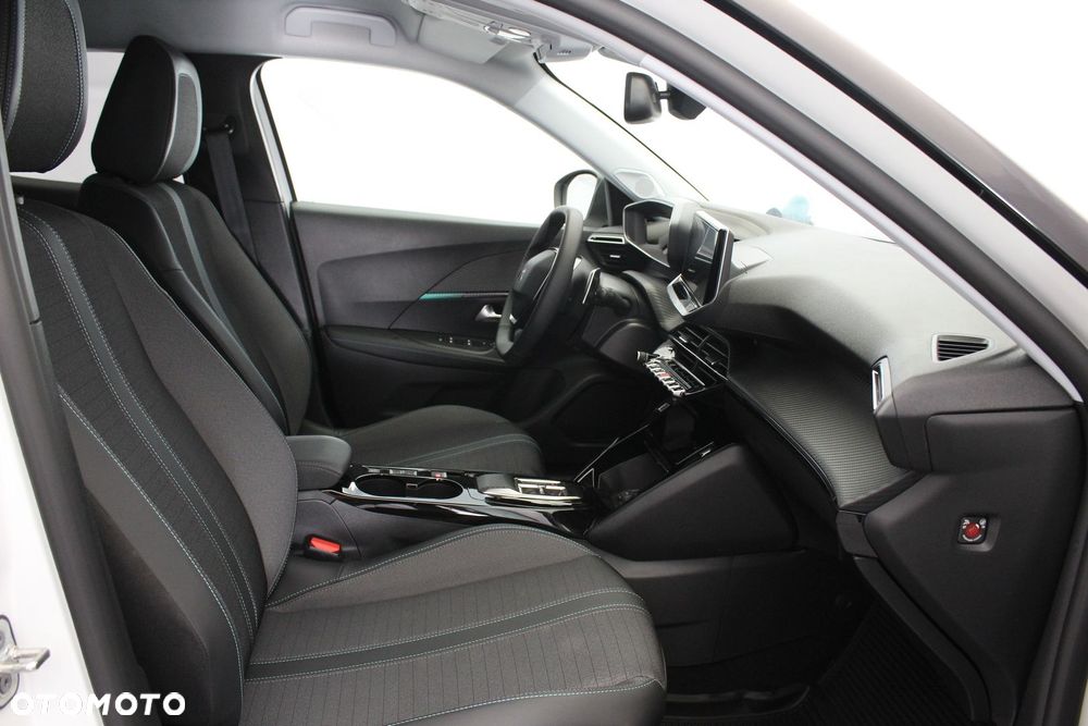 Peugeot 2008 1.2 PureTech Allure Pack S&S EAT8 - 22
