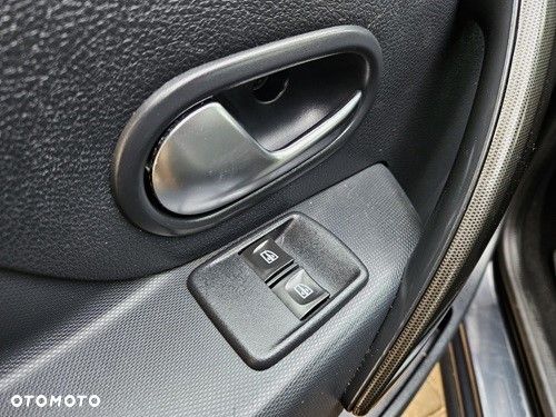 Dacia Sandero Stepway ver-0-9-tce-laureate-s-s-easy--r - 12