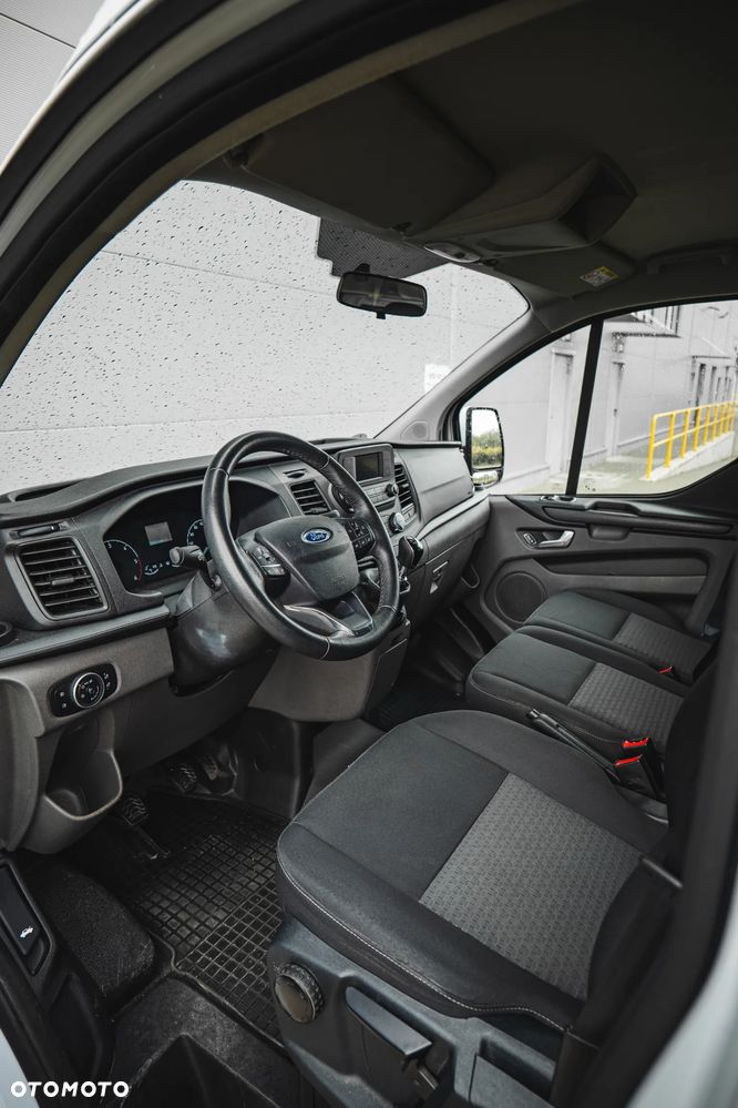 Ford Transit Custom - 23