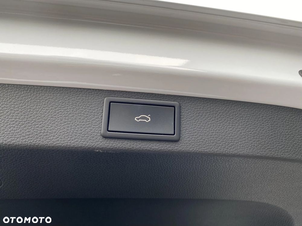 Skoda Karoq 1.5 TSI ACT 4x2 Style DSG - 18